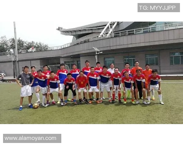 武汉足球队与上海足球队赛后复盘分析及比赛经验总结